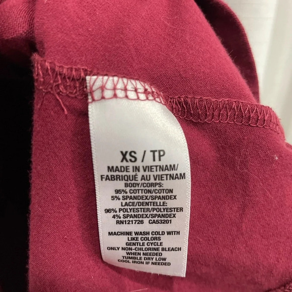 Aeropostale T-shirt Dress Crochet Mesh Back Maroon a size XS - Picture 3 of 5